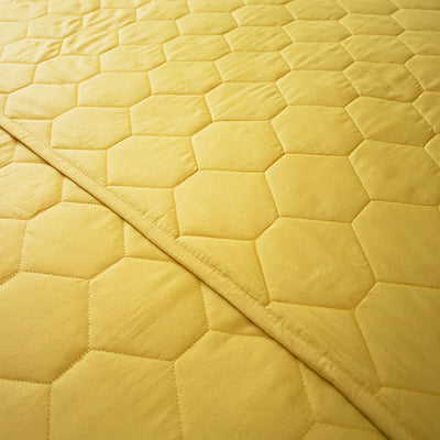 Embroidery Bee Bedspread 220CM x 200CM