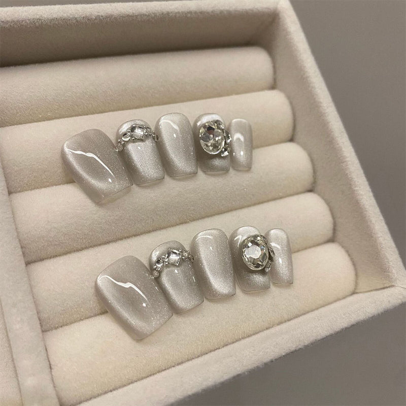 Afternoon Fragrance White Cat Eye With Dazzling Diamond Press on Nails